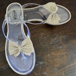 Atalina Rhinestone Bow Embellished Clear Jelly Flip Flops Sandals NWOT 10